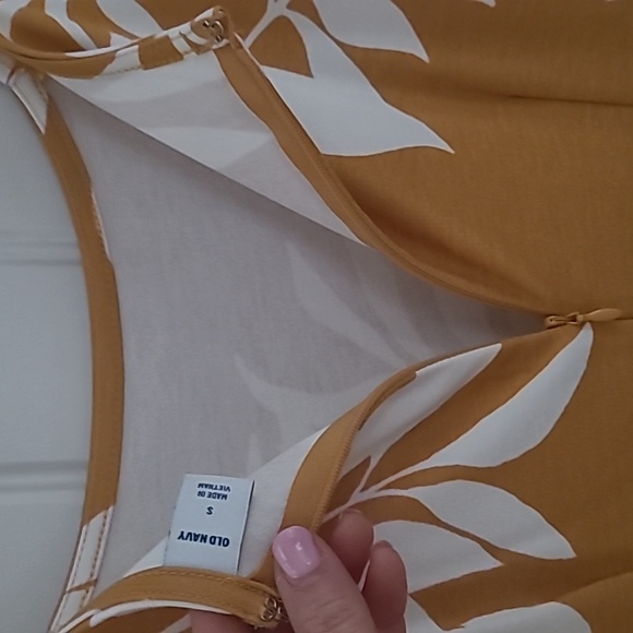 Hawaiian Print Dress - Picture 4 of 4